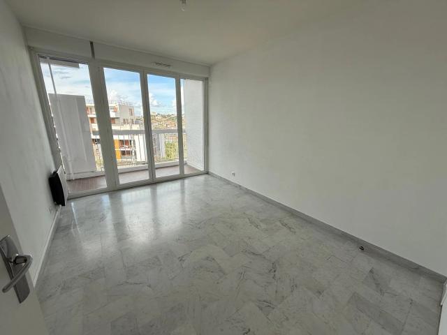 Location Appartement Avenue du Petit Bosquet, Marseille