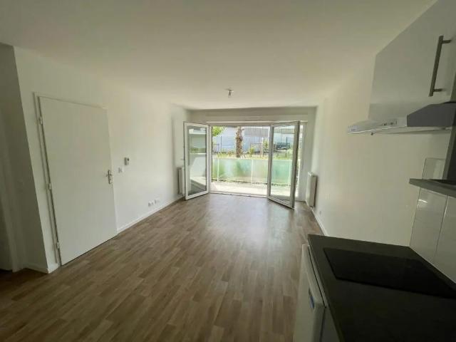 Location Appartement Avenue du Professeur Émile Sergent, Épône