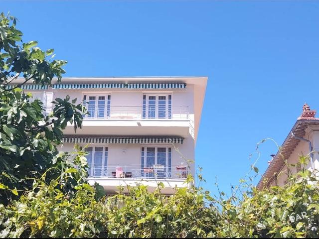 Location Appartement Avenue du Roi Robert, Nice