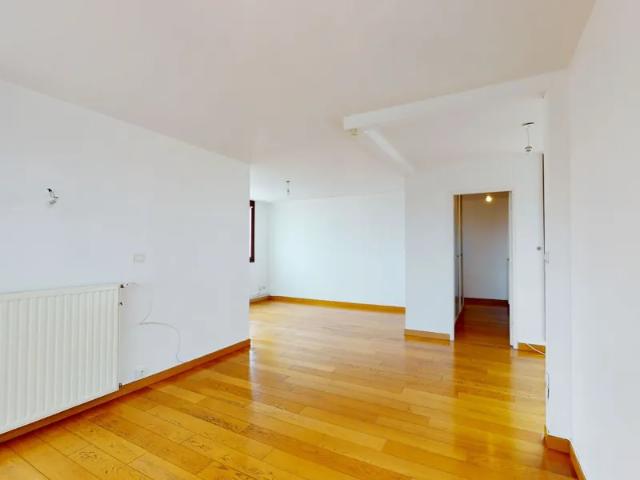 Location Appartement Avenue Édouard Herriot, Décines Charpieu