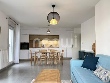 Location Appartement Avenue Francis de Pressensé, Vénissieux
