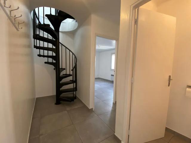 Location Appartement Avenue Frédéric Mistral, Graveson