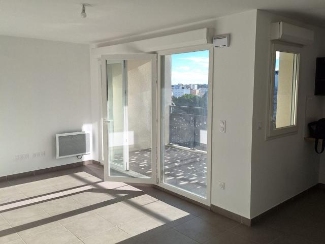 Location Appartement Avenue Kennedy, Nîmes
