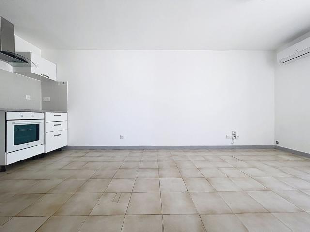 Location Appartement Avenue Henri Barrelet, Marignane