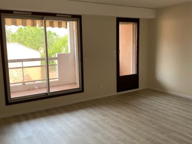 Location Appartement Avenue Henri Mauriat, Aix en Provence