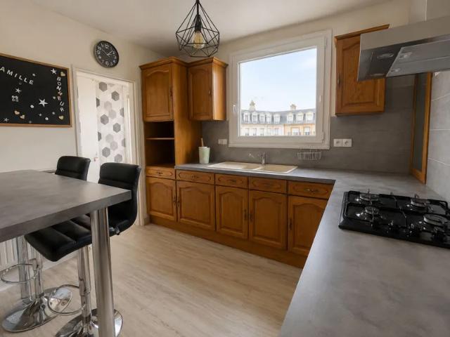 Location Appartement Avenue Henry Dunant, Villiers sur Marne