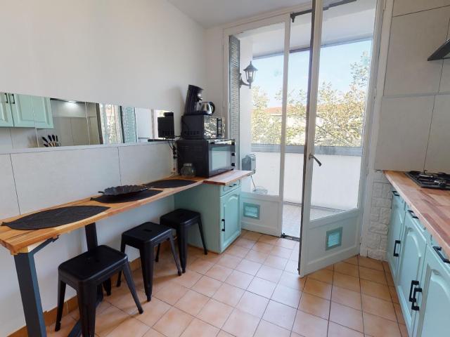 Location Appartement Avenue Jacques Duclos, Vénissieux