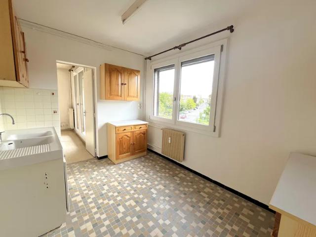 Location Appartement Avenue Jean Giono, Manosque