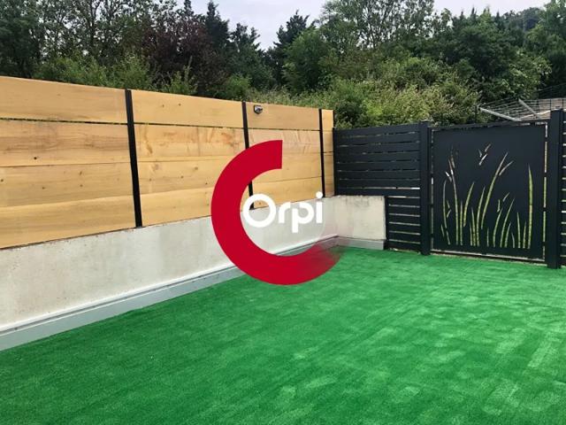 Location Appartement Avenue Jean Monnet, Jardin