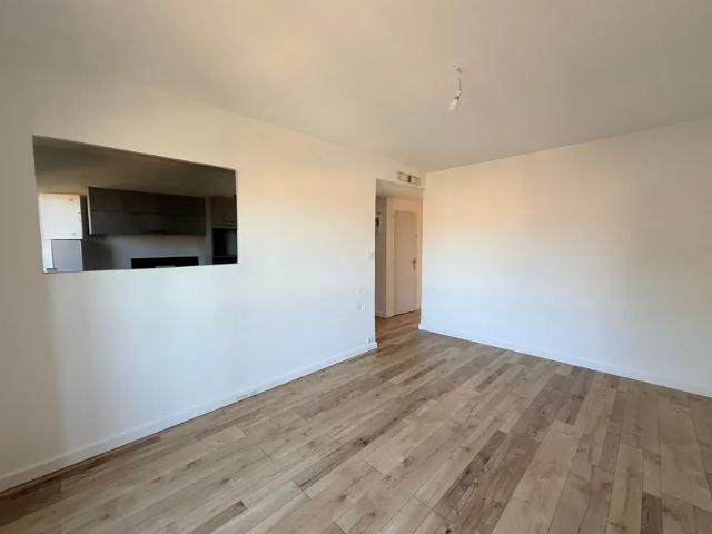 Location Appartement Avenue Jean Moulin, La Seyne sur Mer