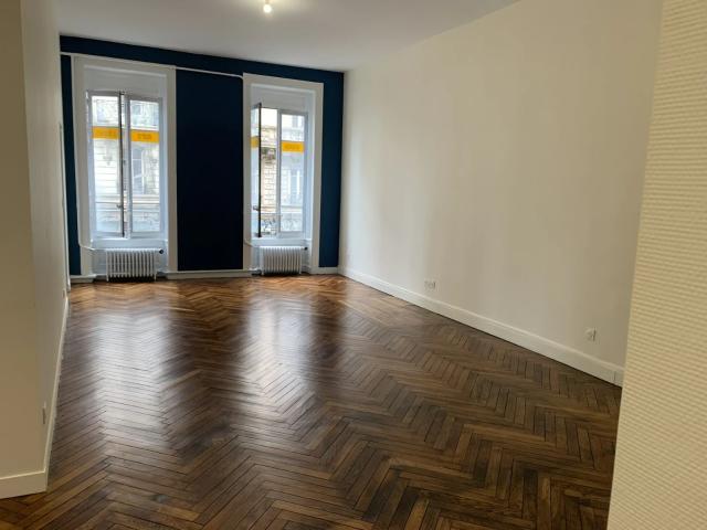 Location Appartement Avenue Jules Guesde, Vénissieux