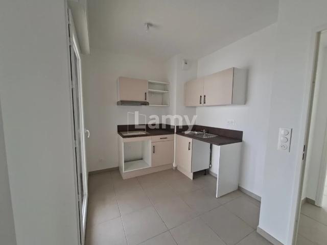 Location Appartement Avenue Louis Abric, Lunel