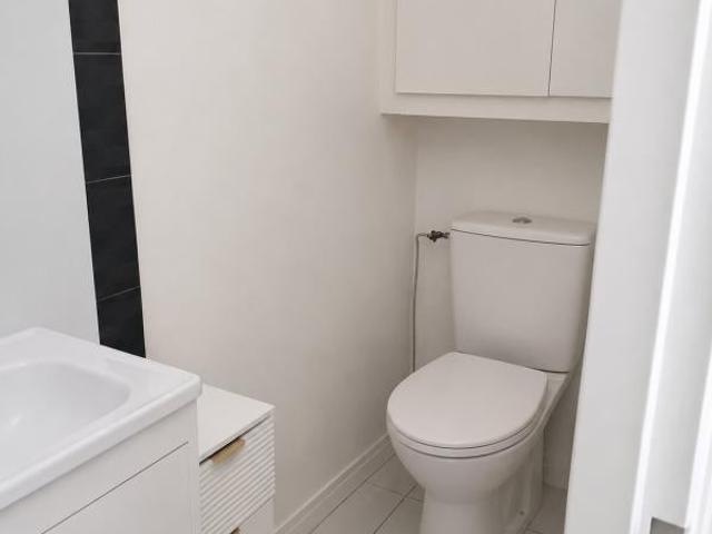 Location Appartement Avenue Louis Domenget, Challes les Eaux