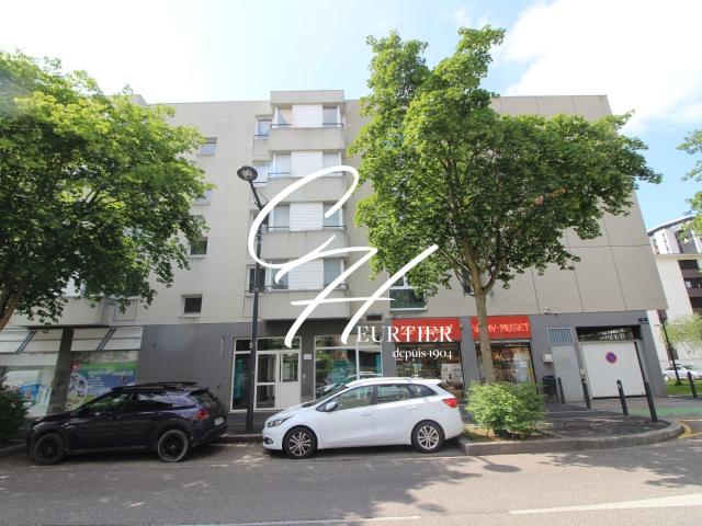 Location Appartement Avenue La Bruyère, Grenoble