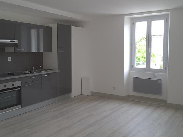 Location Appartement Avenue Léo Drouyn, Izon