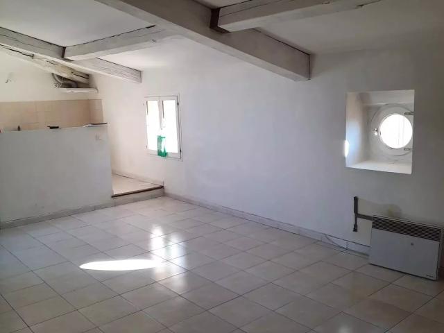 Location Appartement Avenue Léo Lagrange, Trets