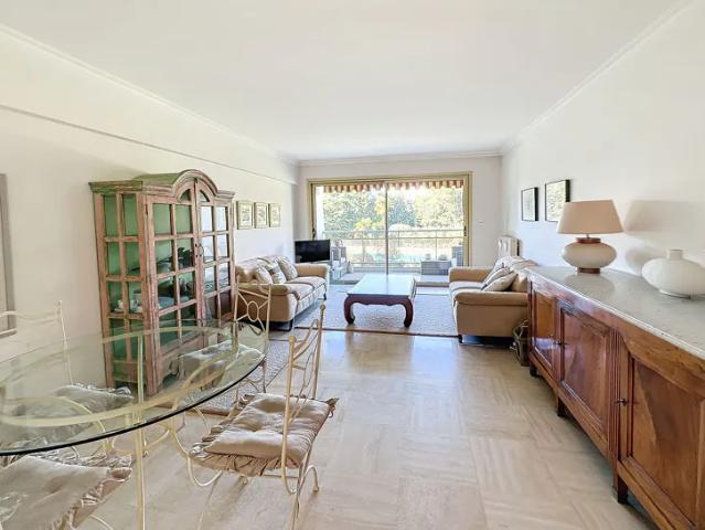 Location Appartement Avenue Montrose, Cannes