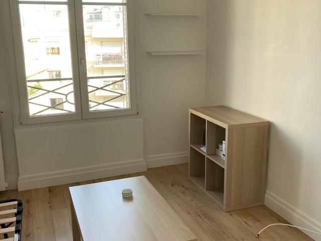 Location Appartement Avenue Mathurin Moreau, Paris