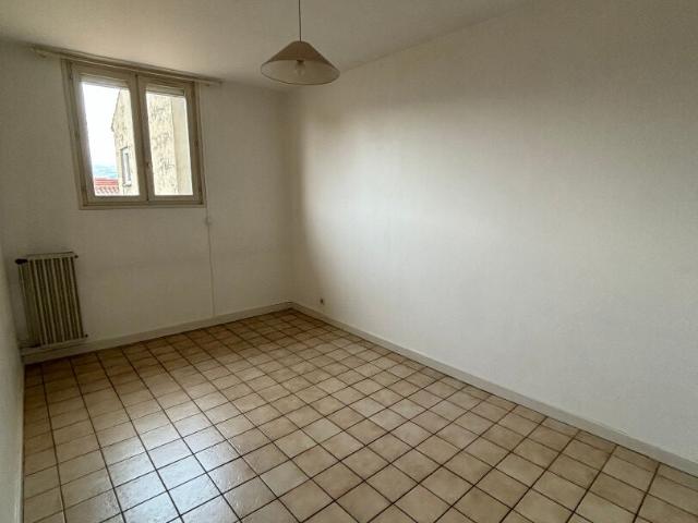 Location Appartement Avenue Marc Urtin, Bourg lès Valence