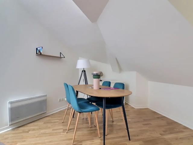 Location Appartement Avenue Secrétan, Paris