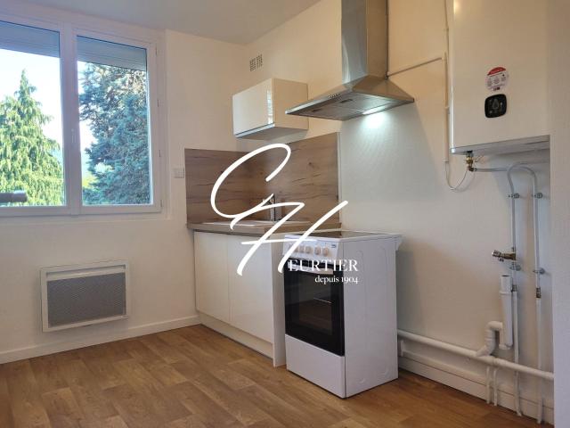 Location Appartement Rue Victor Hugo, Eybens