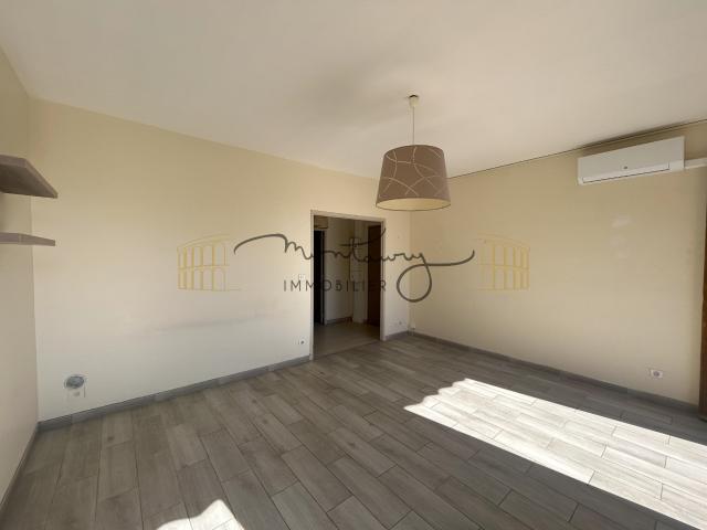 Location Appartement Avenue Peladan, Nîmes