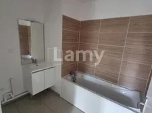 Location Appartement Avenue Pierre Brossolette, Armentières