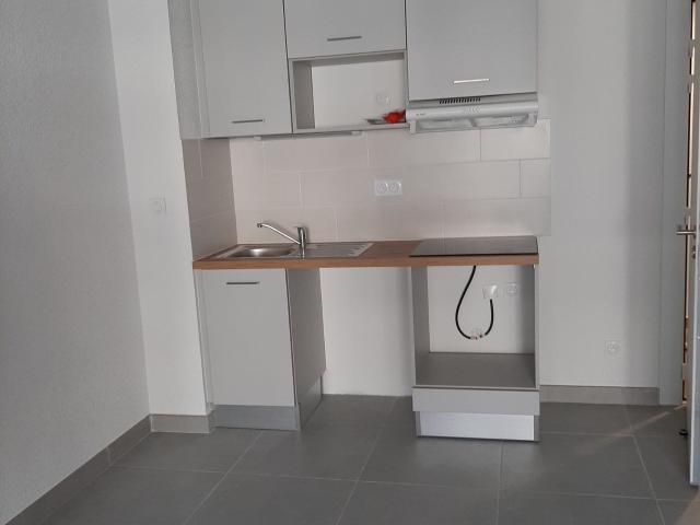 Location Appartement Avenue Pierre Cambres, Perpignan