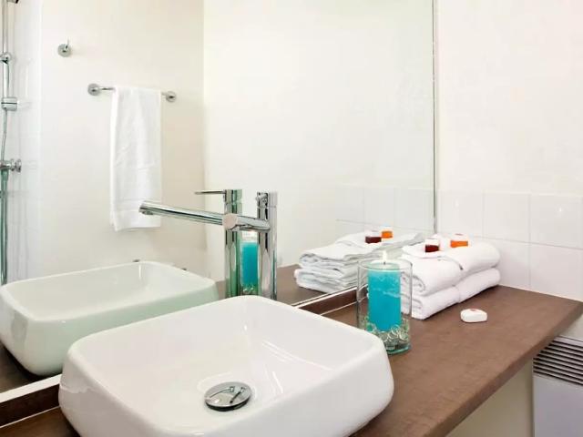 Location Appartement Avenue Puvis de Chavannes, Courbevoie