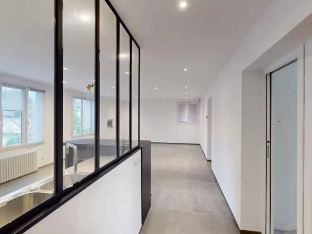 Location Appartement Avenue Roger Salengro, Vaulx en Velin