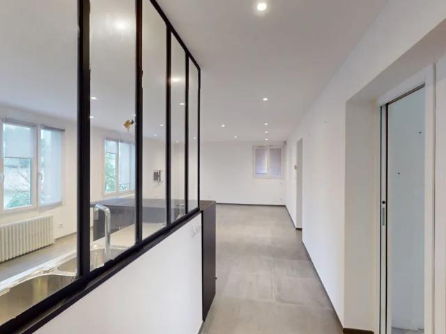 Location Appartement Avenue Roger Salengro, Vaulx en Velin