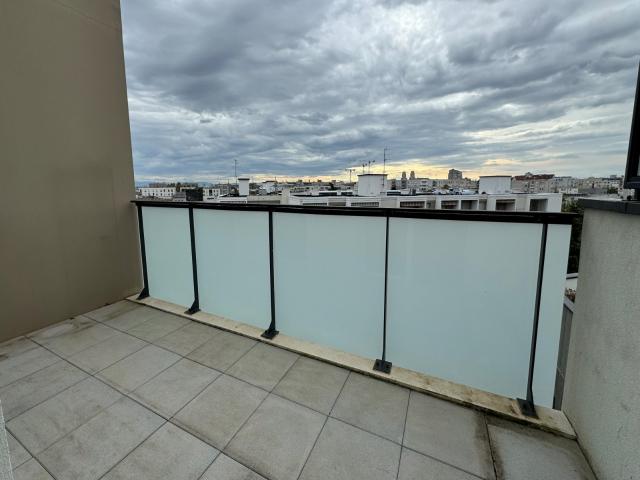 Location Appartement Avenue Roger Salengro, Villeurbanne