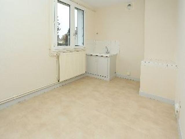 Location Appartement Avenue Rollinat, Aigurande