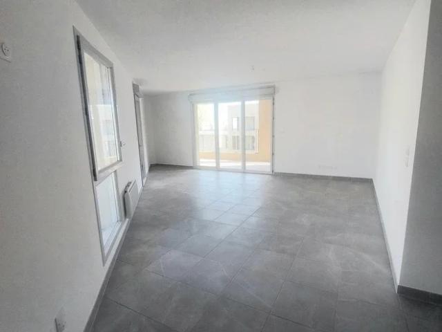 Location Appartement Avenue René Cassin, Trets