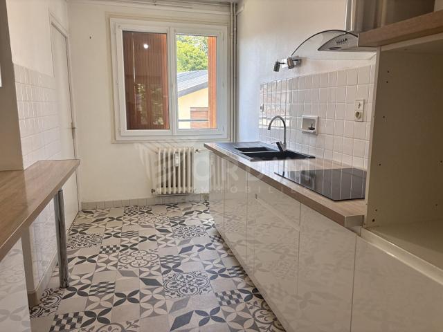 Location Appartement Avenue Victor Hugo, Auxerre