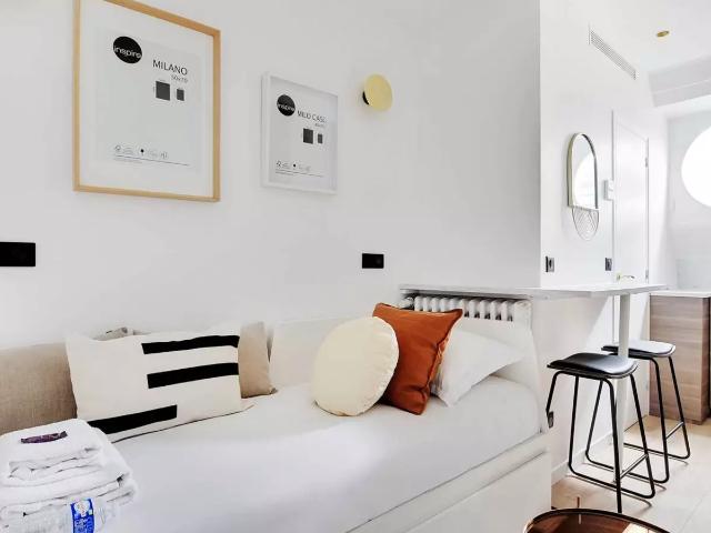 Location Appartement Rue Leroux, Paris