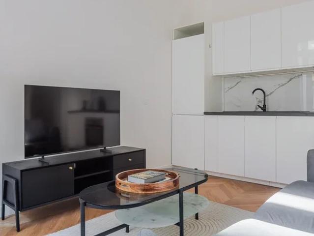 Location Appartement Avenue Victor Hugo, Paris
