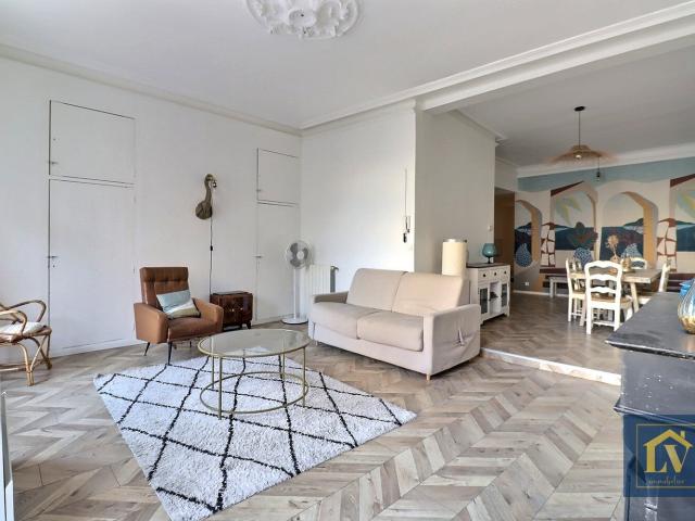Location Appartement Avenue Victor Hugo, Pia