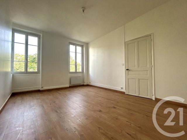 Location Appartement Avenue Victor Hugo, Valence