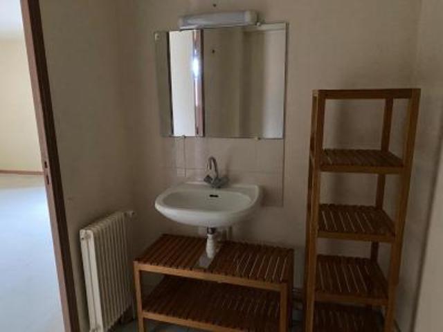 location appartement beaumont 1 pièce 35 m2 puy de dome 63110 390 € / mois