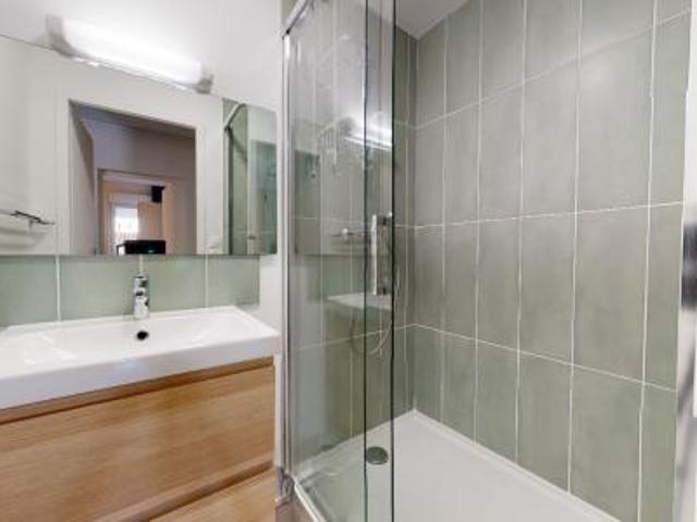 location appartement bordeaux 6 pièces 110 m2 gironde 33800 639 € / mois