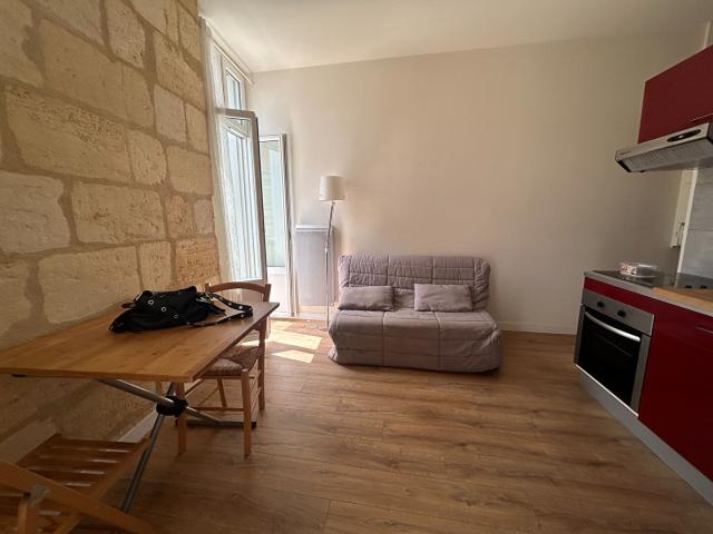 Location appartement Bordeaux: 790 € AJP Immobilier Bordeaux Saint Augustin