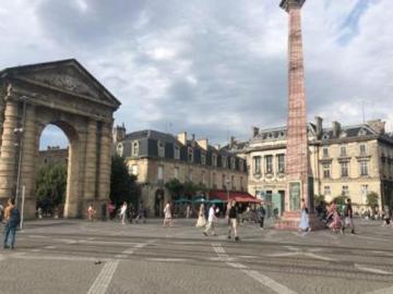 location appartement bordeaux 3 pièces 61 m2 gironde 33000 970 € / mois