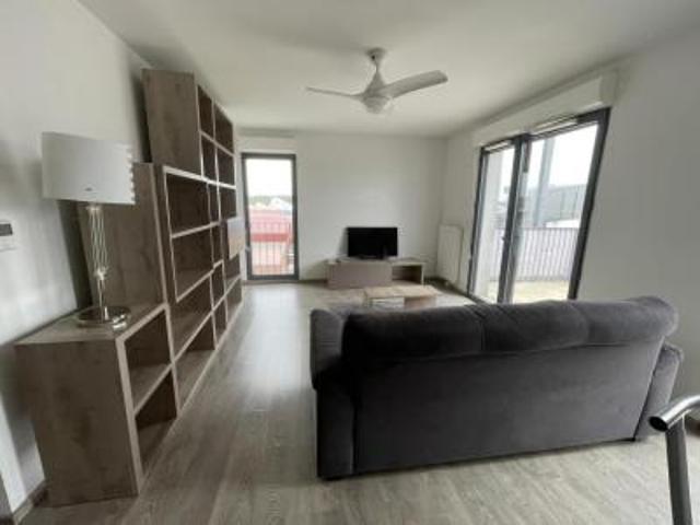 location appartement bordeaux 3 pièces 64 m2 gironde 33300 1208 € / mois