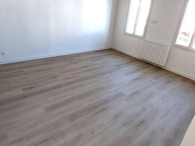 Location Appartement Rue de Wattignies, Paris