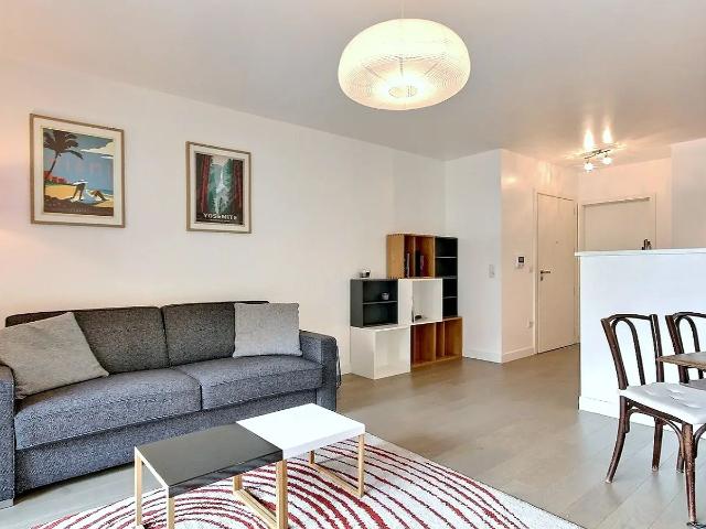 Location Appartement Boulevard de Grenelle, Paris