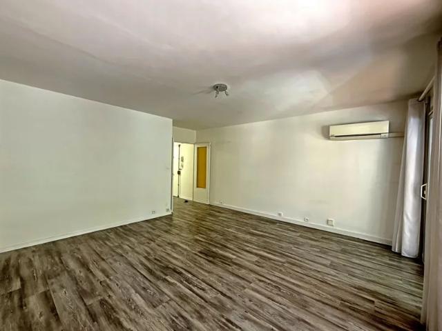 Location Appartement Boulevard de Louvain, Marseille