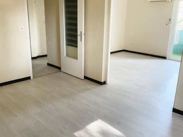 Location Appartement Boulevard de la Liberté, Vias