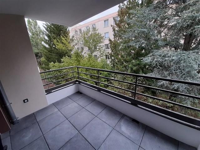 Location Appartement Boulevard de la République, Champagne au Mont d'Or