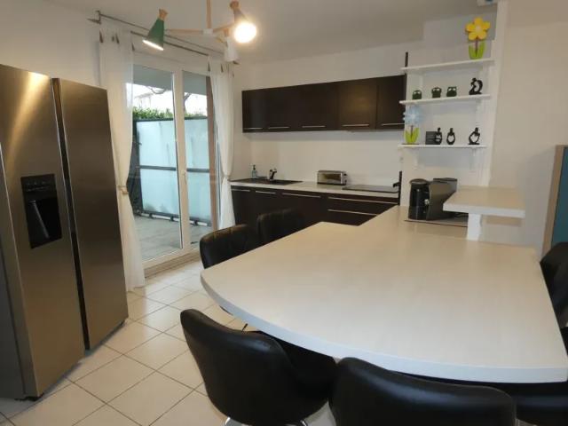 Location Appartement Boulevard de l'Europe, Oullins Pierre Bénite